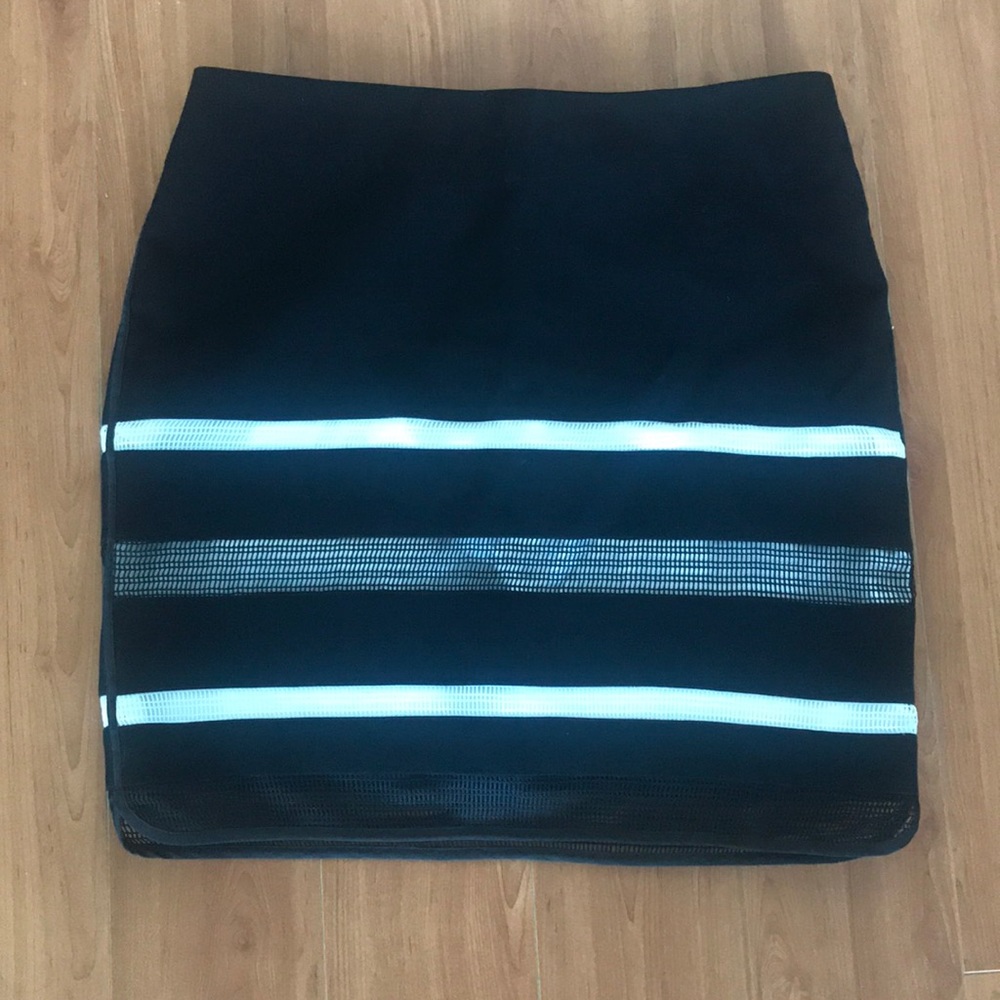 White House Black Market skirt